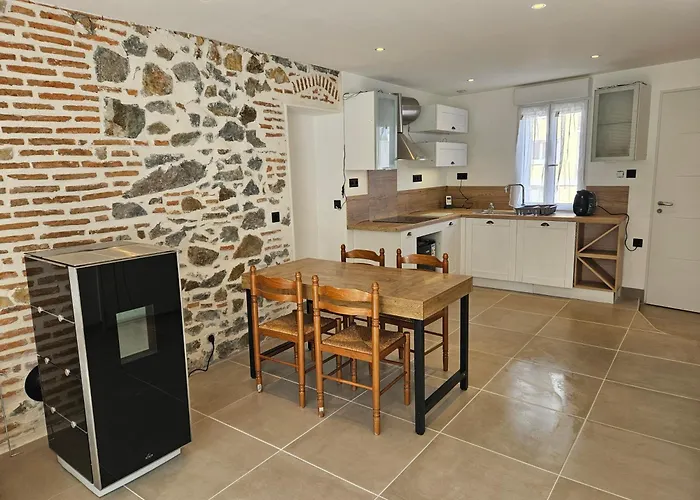 Petite Maison Design Proche Centre Дом отдыха Cusset