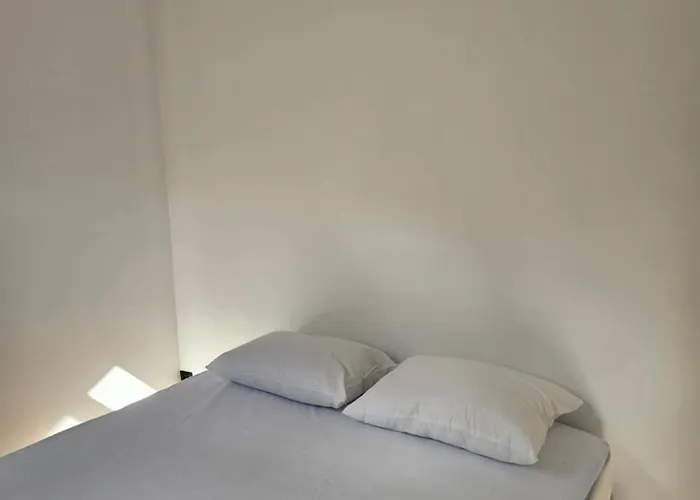 Petite Maison Design Proche Centre Дом отдыха Cusset